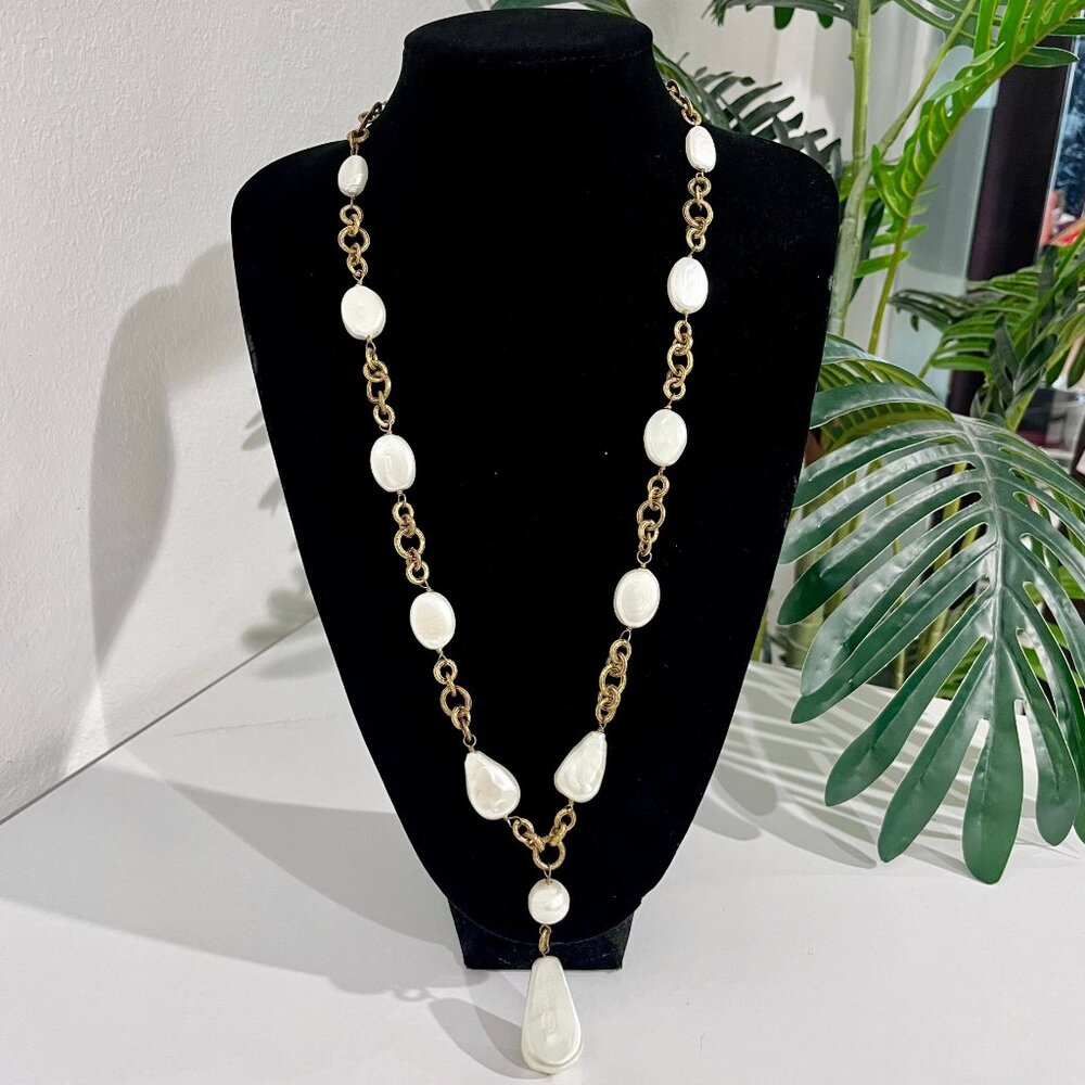 Chanel Vintage Chain Link & Coated Gripoix Faux Pearl Necklace